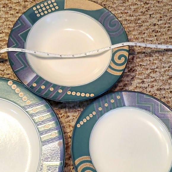 Mikasa Intaglio Lifestyle 5 pc Place Setting - Picture 5 of 12